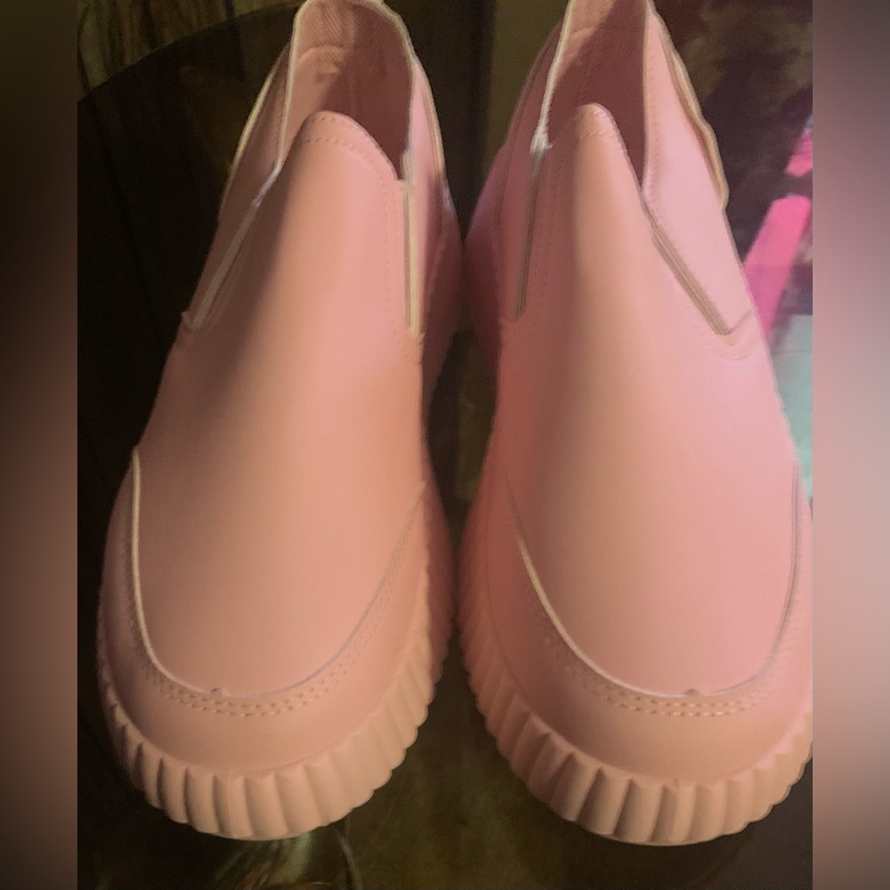 Women Light Pink Slip On Sneakers (NEW)